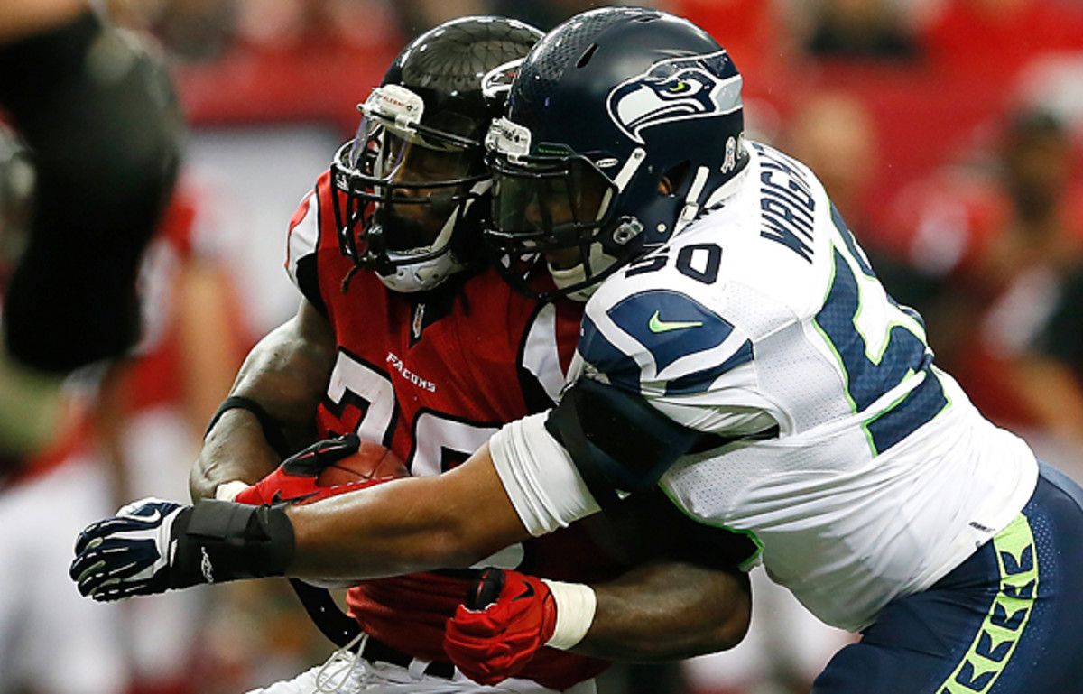 Steven Jackson has averaged 35 yards rushing and has yet to score a TD with the Falcons this season.