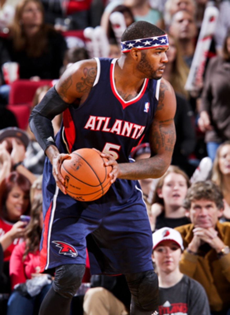 Josh Smith will not be traded by Hawks, according to reports 