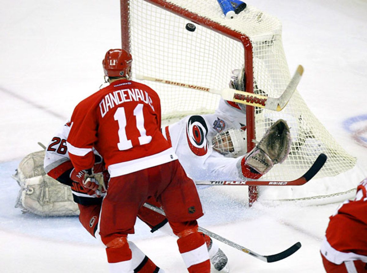 Red Wings vs. Hurricanes