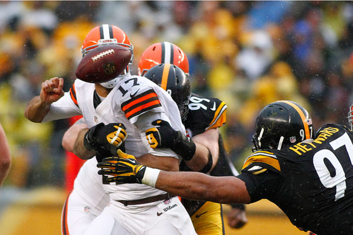 If a QB is the face of the franchise, Jason Campbell had the right look against the Steelers. (Justin K. Aller/Getty Images)