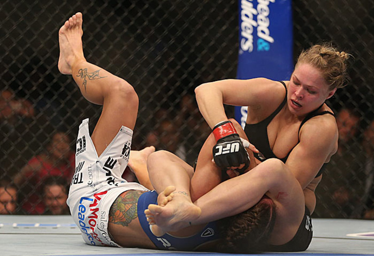 Ronda Rousey's submission victory at 4:49 of the first round keeps her resume unblemished.