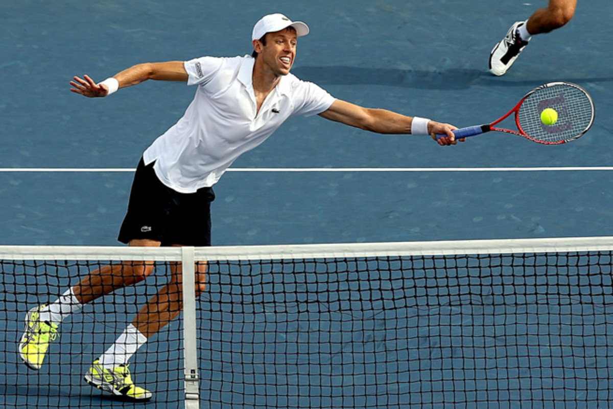 Despite age, Daniel Nestor not ready to walk away from tennis yet