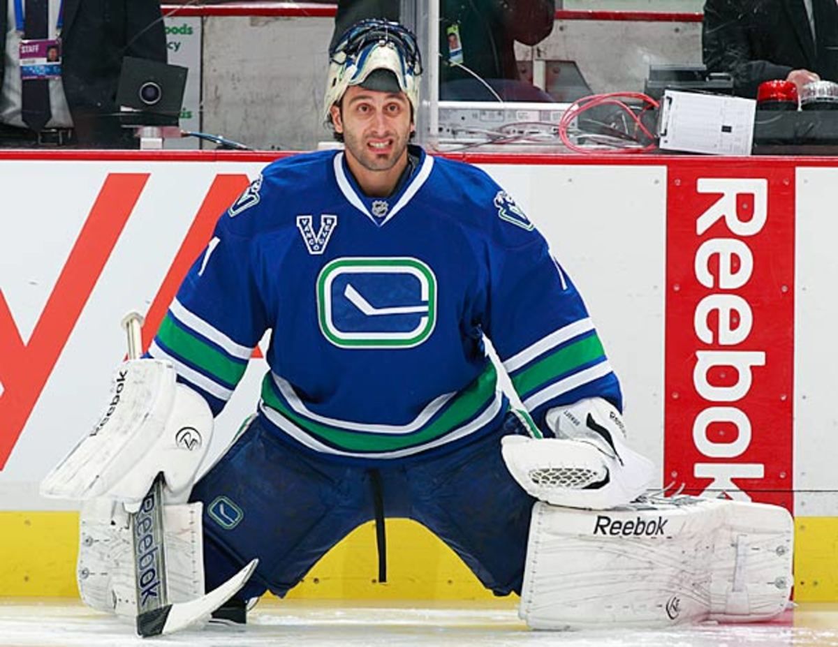 Roberto Luongo has a new agent.