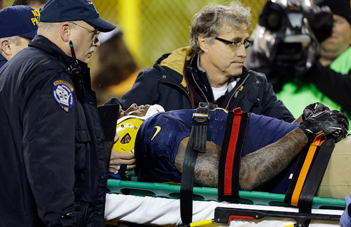 Jermichael Finley was carted off the field with a neck injury in the fourth quarter of the Packers' win over the Browns.
