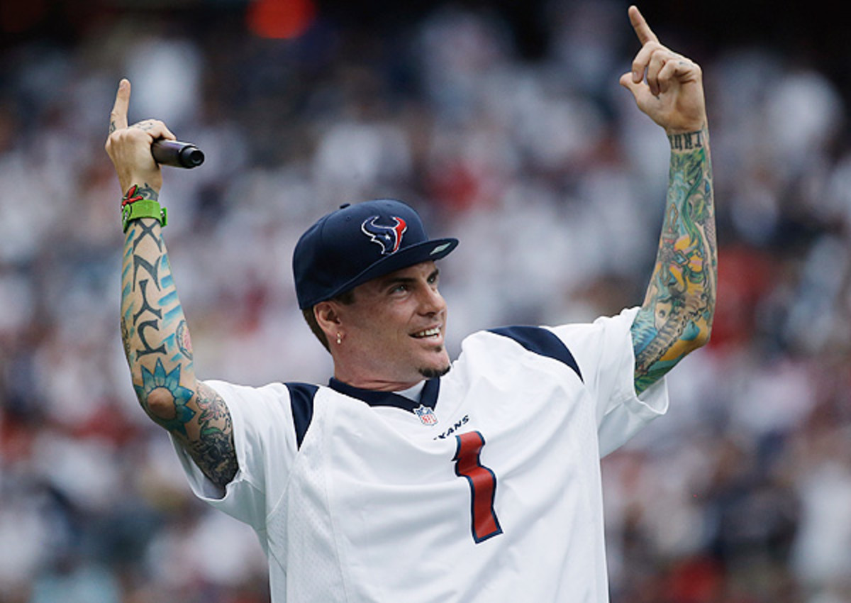 The Texans haven't won a game since Vanilla Ice performed at halftime in Week 2. 