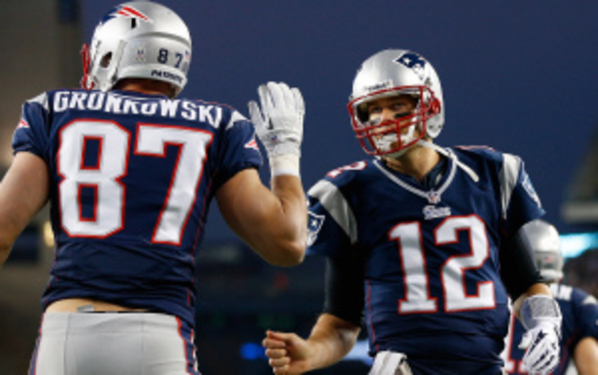 Rob Gronkowski is '50-50' for the Pats game on Sunday vs. the Bucs. (Jim Rogash/Getty Images)