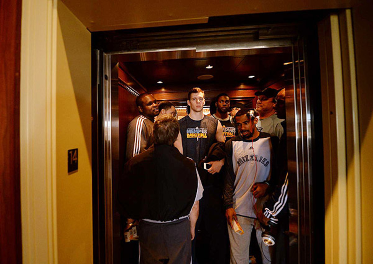 memphis-grizzlies-nba-playoffs-2013-elevator.jpg