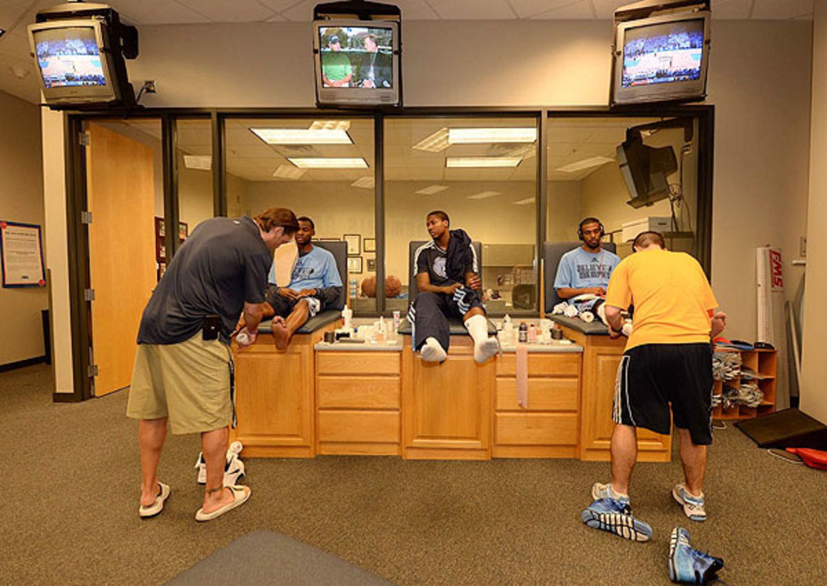 memphis-grizzlies-nba-playoffs-2013-training-table.jpg