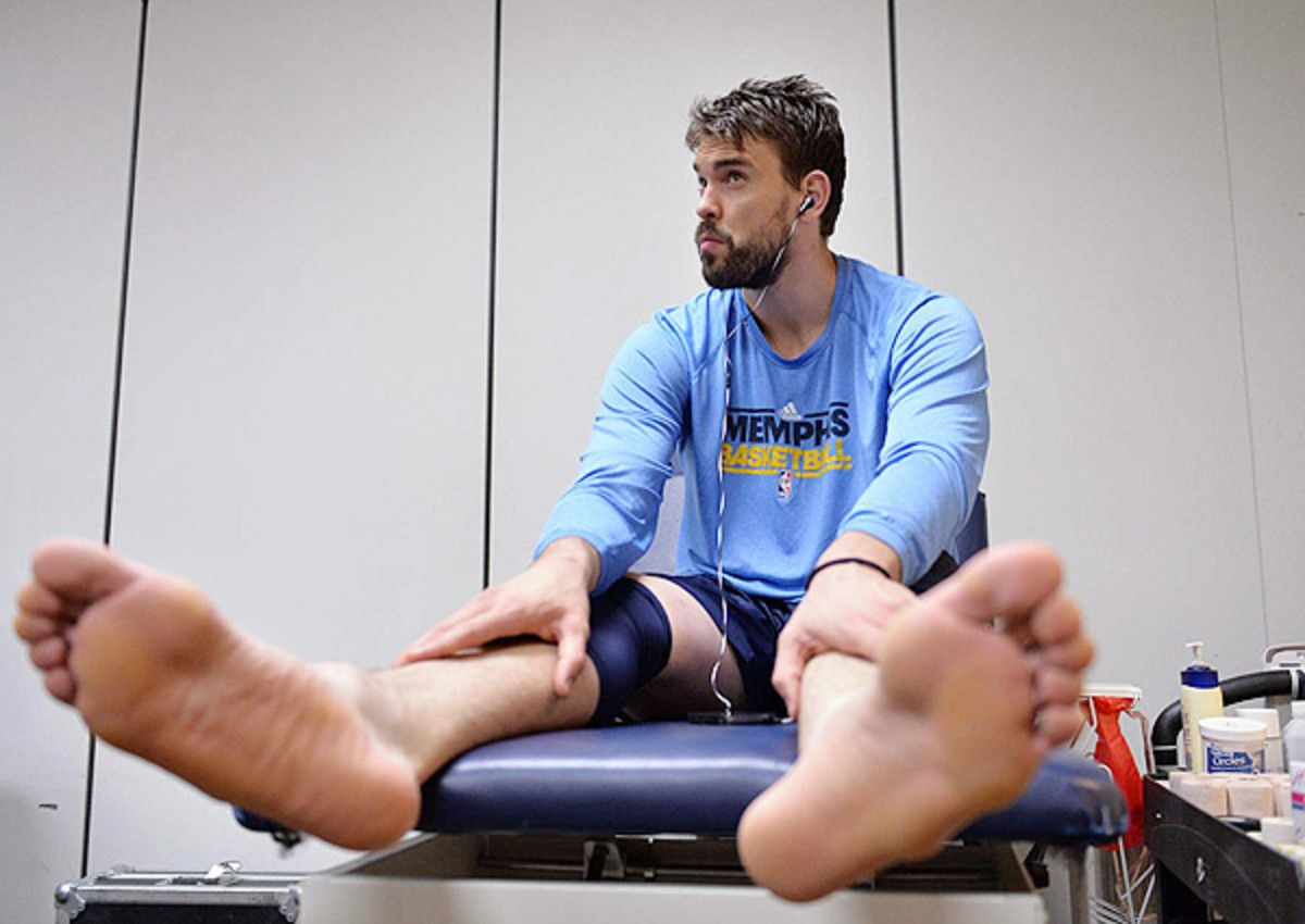 marc-gasol-memphis-grizzlies-nba-playoffs-2013-training-table.jpg