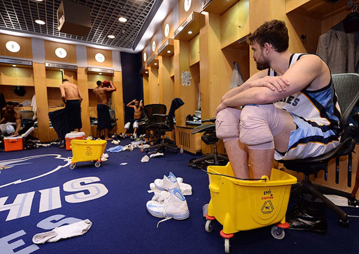 marc-gasol-memphis-grizzlies-nba-playoffs-2013-locker.jpg