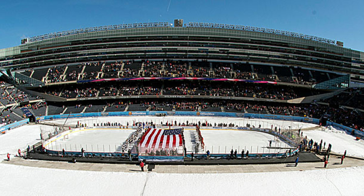 Chicago's Soldier Field will host an NHL outdoor game in 2013-14.