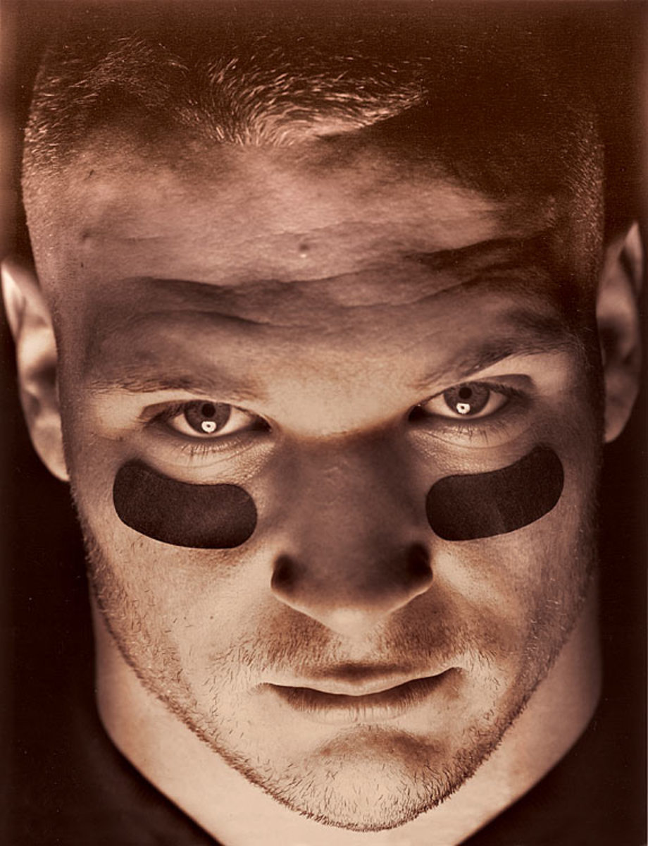 130522134736-brian-urlacher-001281044-single-image-cut.jpg