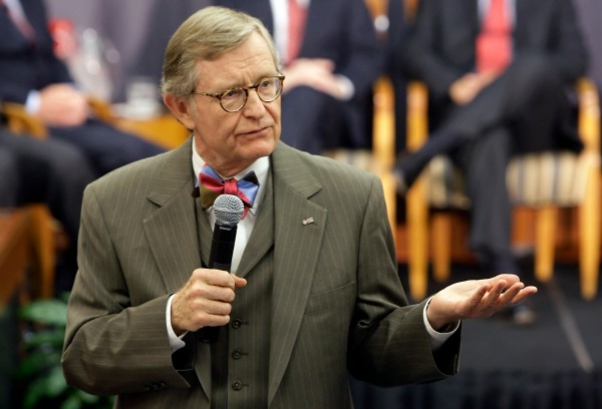 Gordon Gee apologized for some recent comments he made about Arkansas head coach Bret Bielema. (Jay LaPrete/Bloomberg via Getty Images)