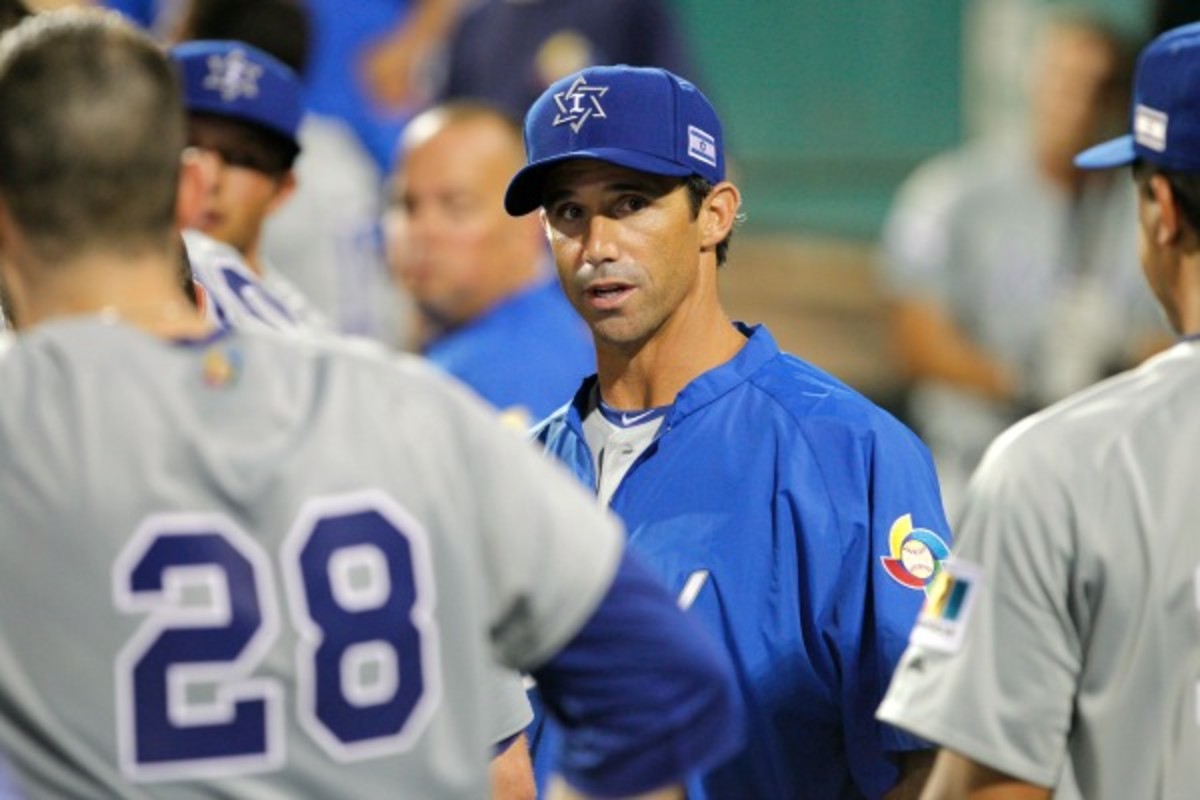 Brad Ausmus managed Team Israel in World Baseball Classic qualifying. (Tom DiPace/Getty Images)
