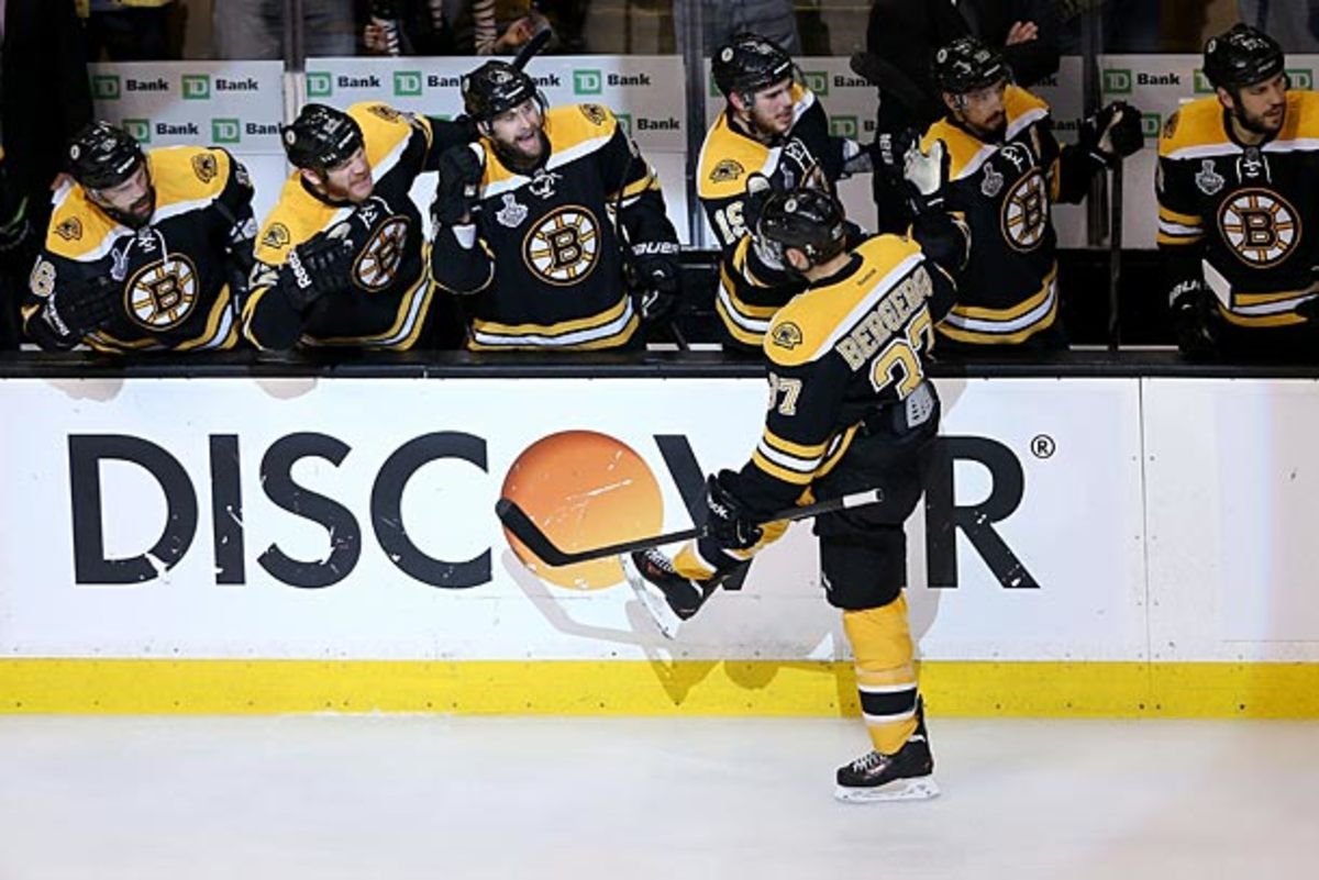 Patrice Bergeron of the Bruins may not play in Stanley Cup Final Game 6.