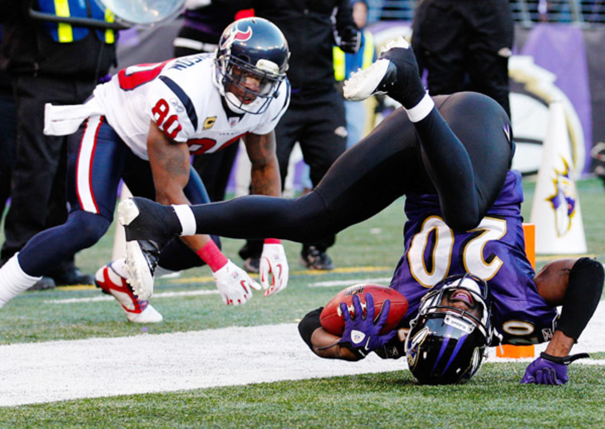 On Sunday, the Texans' Ed Reed (right) returns to Baltimore, where he spent 11 seasons. 