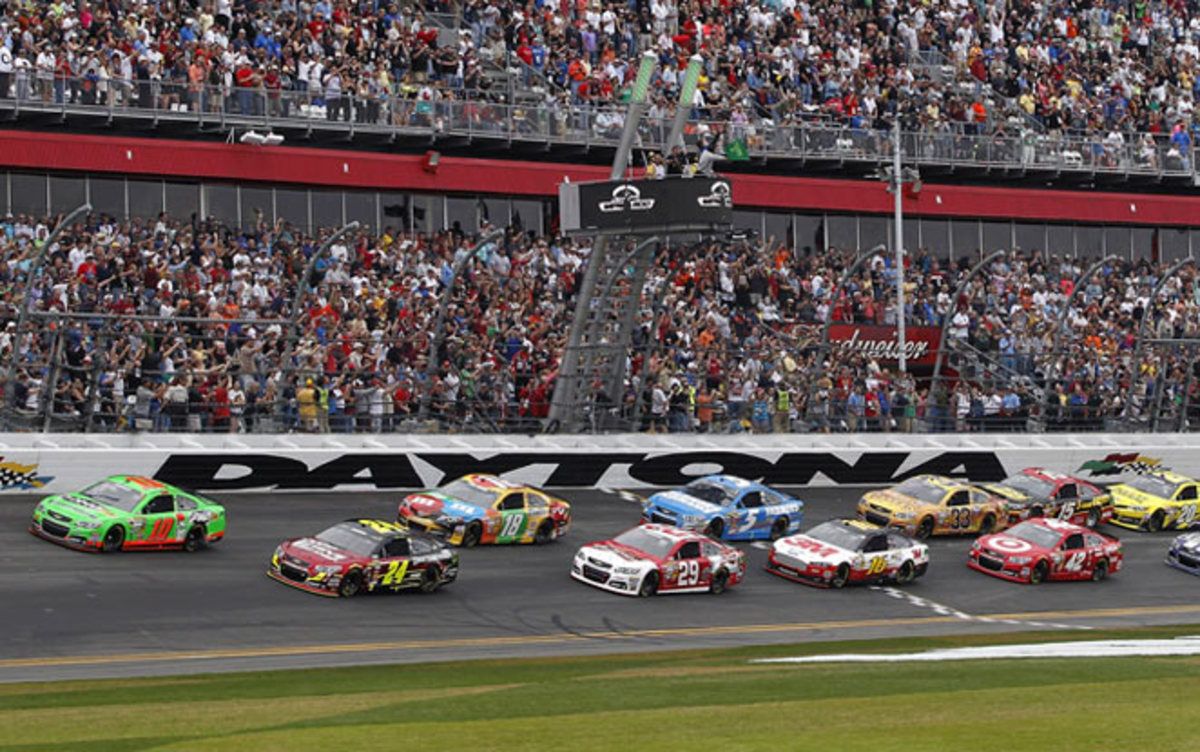 Danica Patrick (10) became the first woman to lead a lap at the famed Daytona 500.