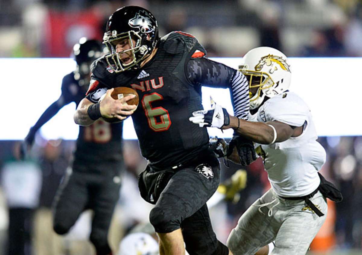 Jordan Lynch rushed for an FBS quarterback record 321 yards in a 33-14 victory over Western Michigan.