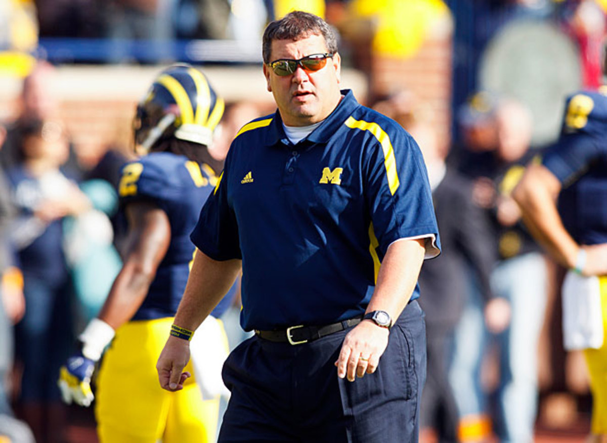 Michigan football to ease back on alternate uniforms, Brady Hoke says 