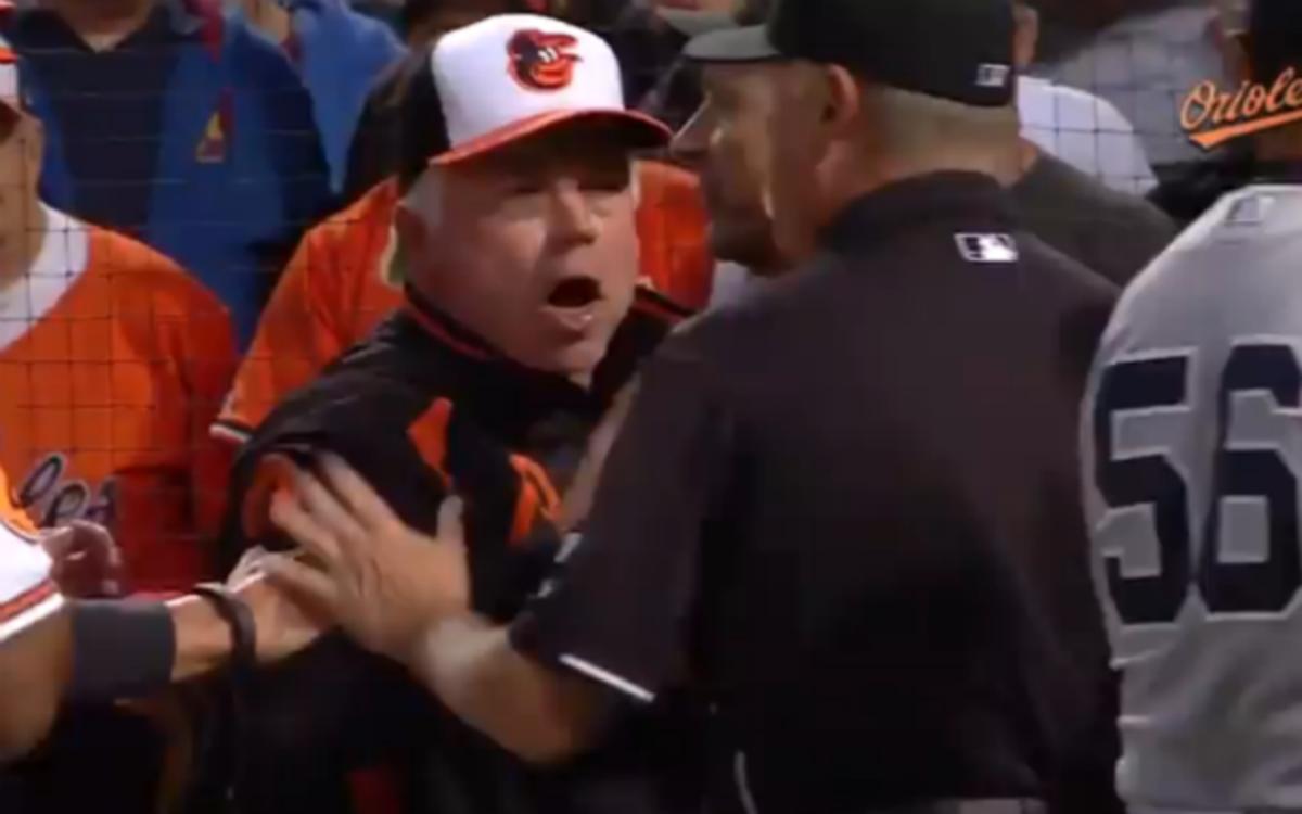 Buck Showalter yells in the direction of Joe Girardi. (MLB Network)