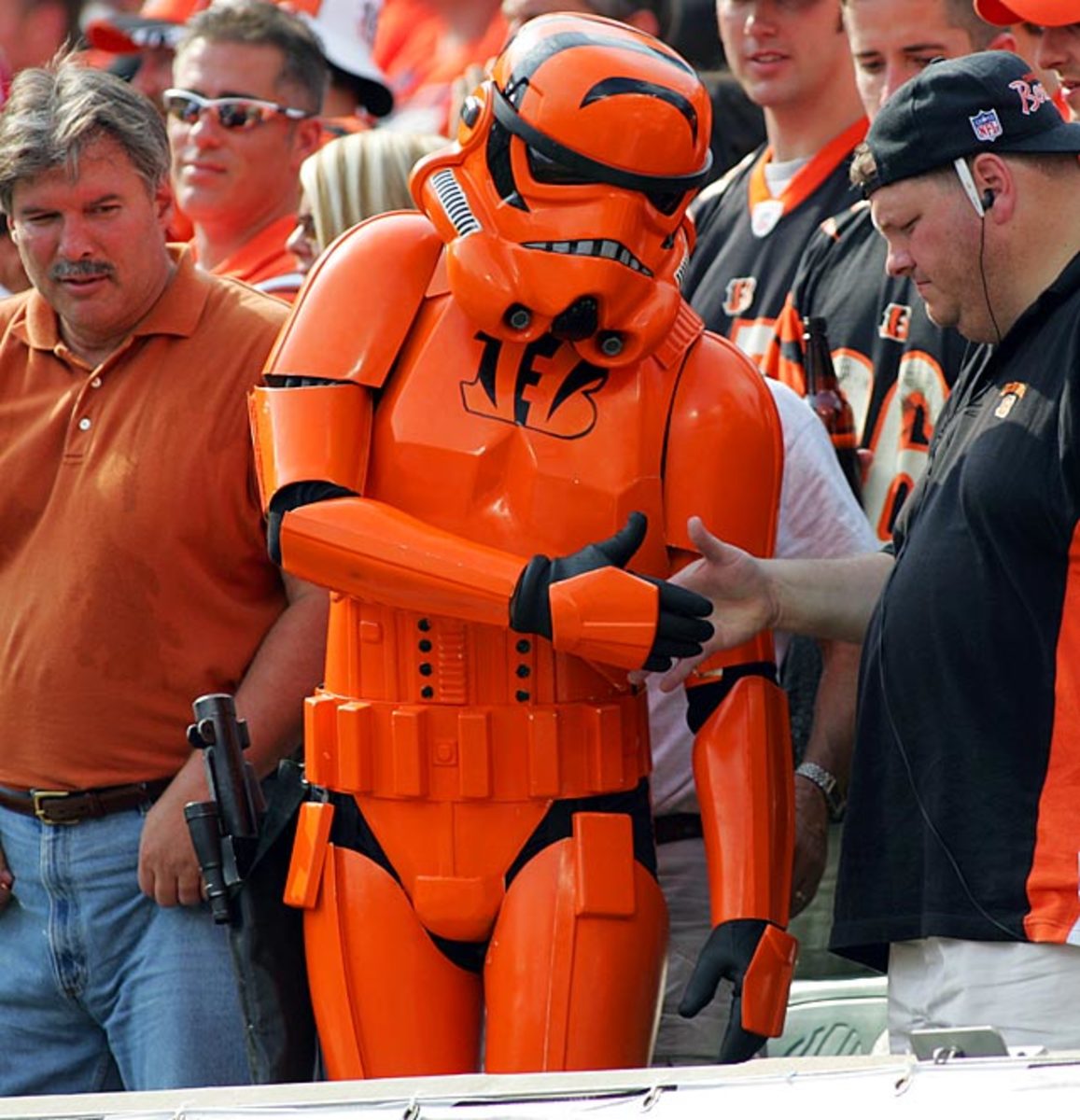 bengals-fan-stormtrooper-014264427.jpg