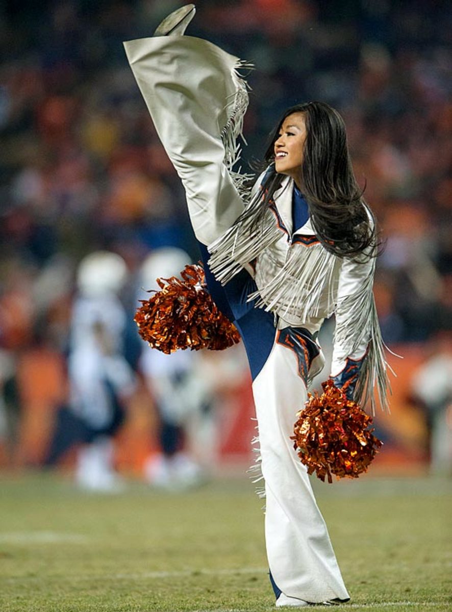 131216165131-denver-broncos-cheerleaders-455688147-single-image-cut.jpg