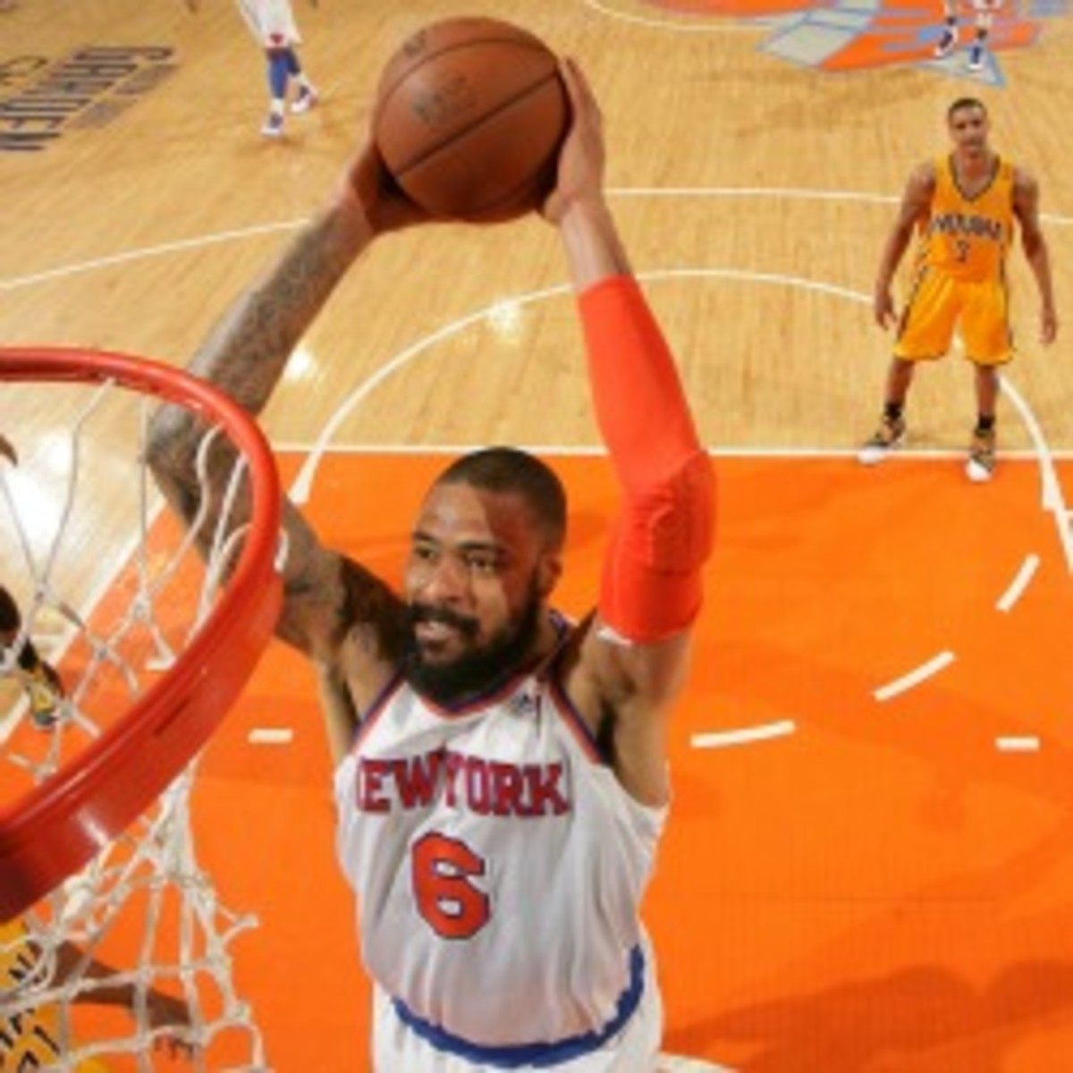 Tyson Chandler criticized the Knicks' offense for playing as individuals, not as a team. (Nathaniel S. Butler/Getty Images)