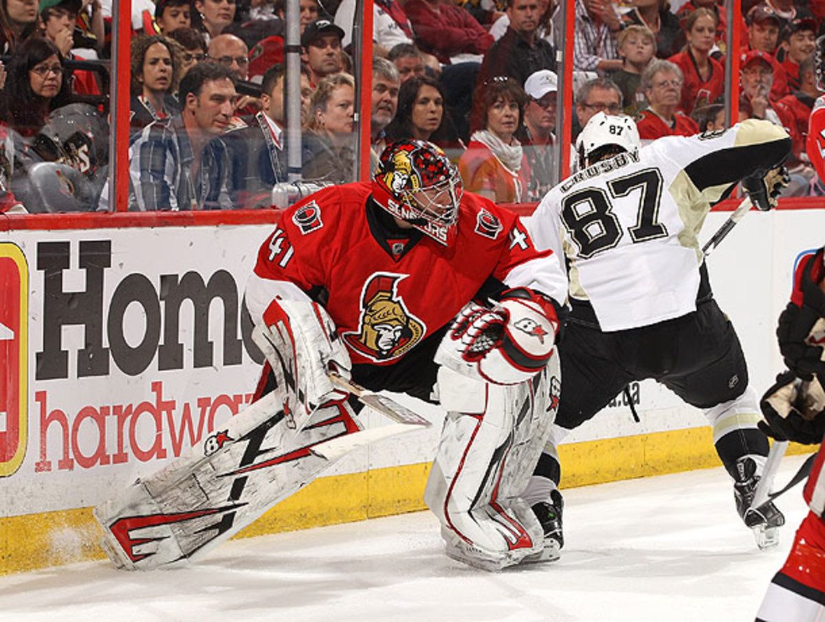Senators goalie Craig Anderson.