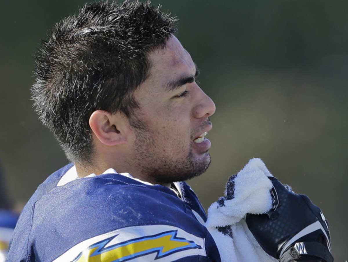 Manti Te'o has been sidelined since Aug. 8 with a right foot sprain suffered in a preseason game.