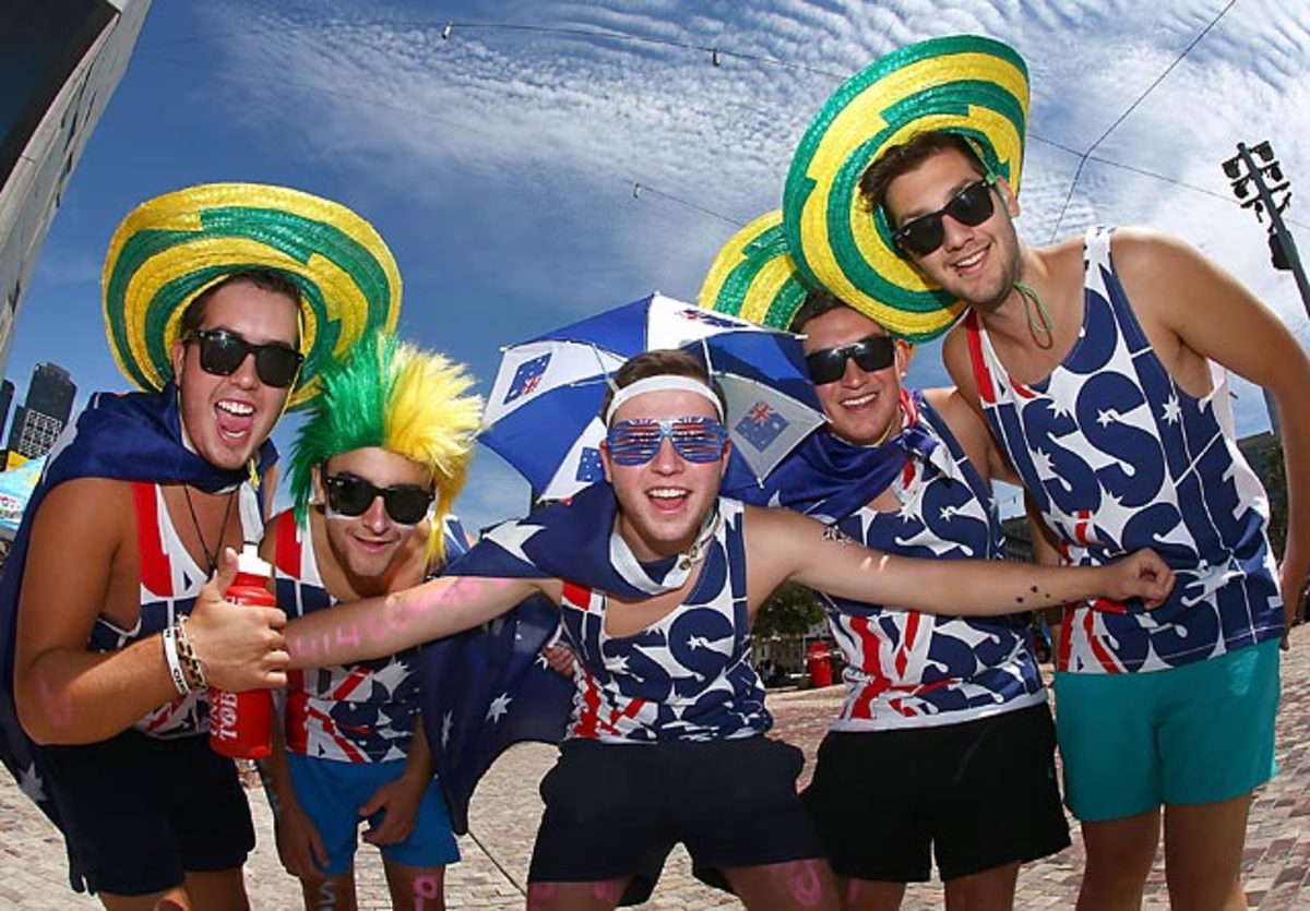 130116142720-australian-open-fans-55472-10-single-image-cut.jpg