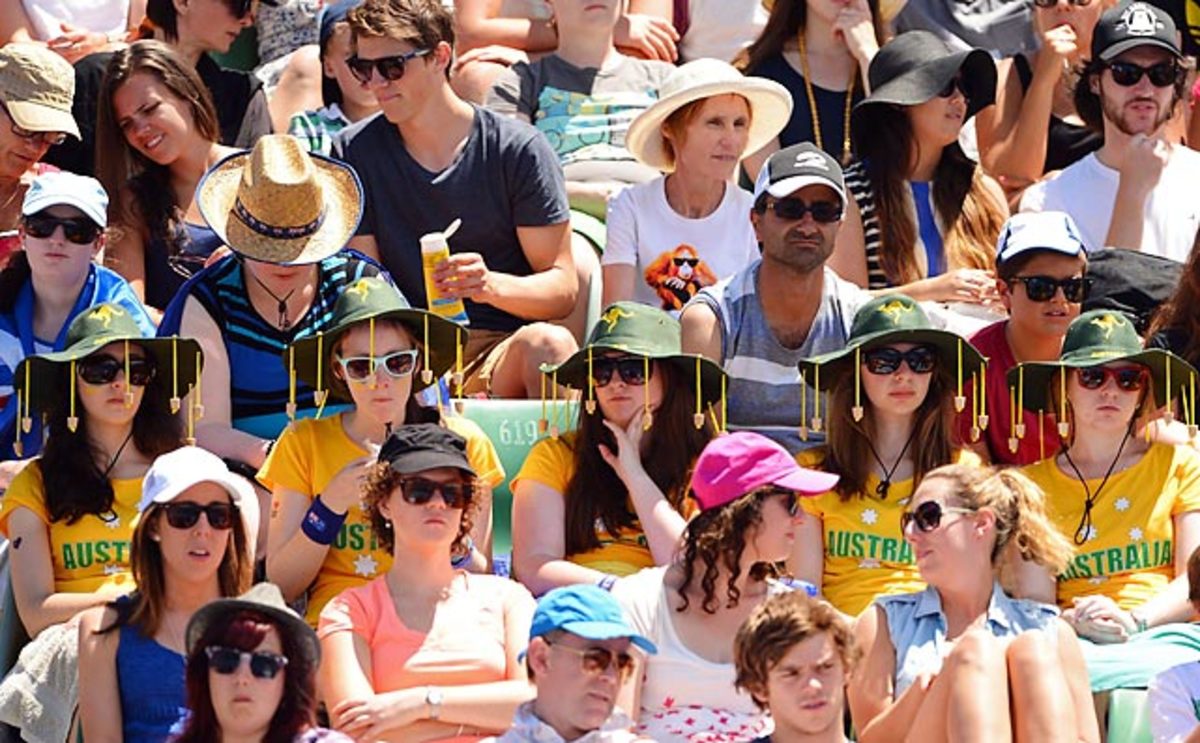 130116142657-australian-open-fans-2637-10-single-image-cut.jpg