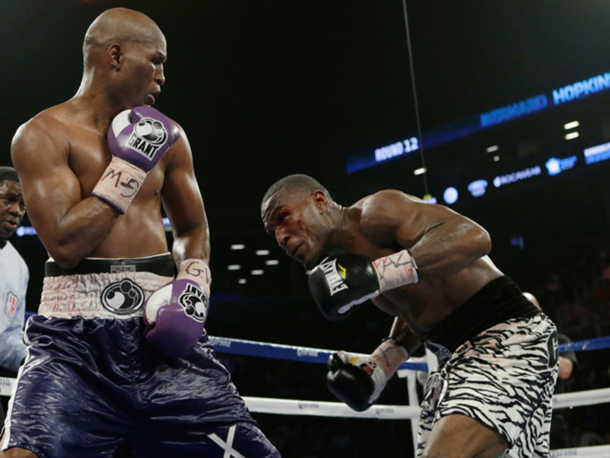 With his win over Tavoris Cloud, Bernard Hopkins (left) became the oldest boxer to win a major title.