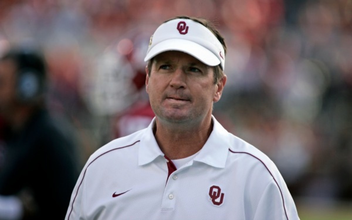 Oklahoma coach Bob Stoops' home was burglarized Wednesday morning. (Brett Deering/Getty Images)