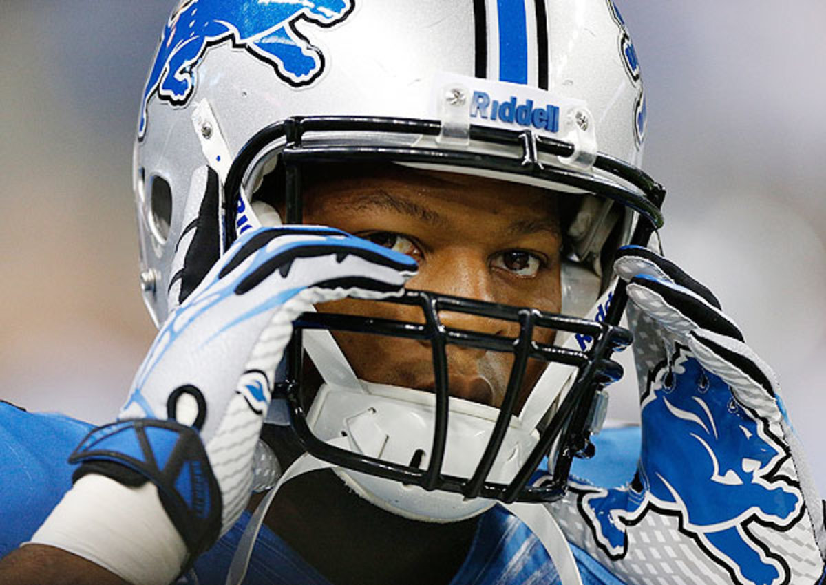 Ndamukong Suh committed yet another dumb penalty versus the Vikings. 