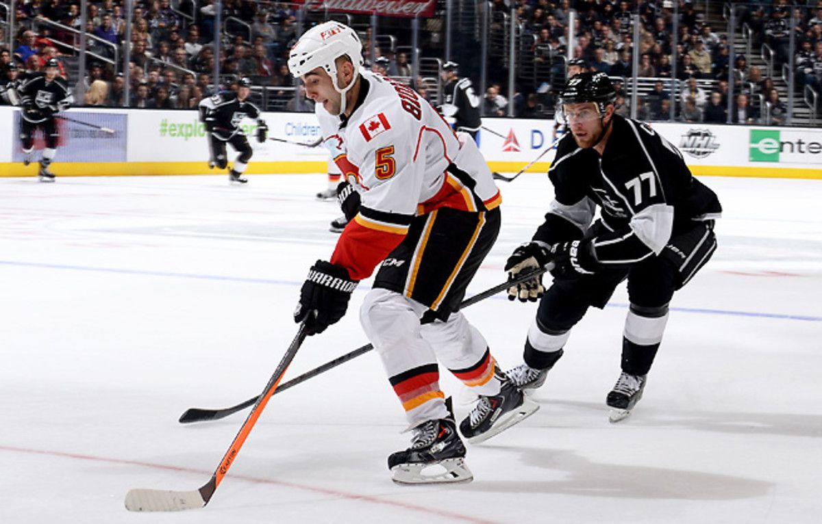 Mark Giordano will have to sit for a while after injuring his ankle in Los Angeles.