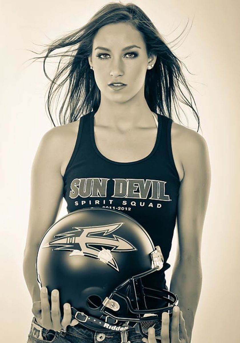 Cheerleader of the Week Sports Illustrated