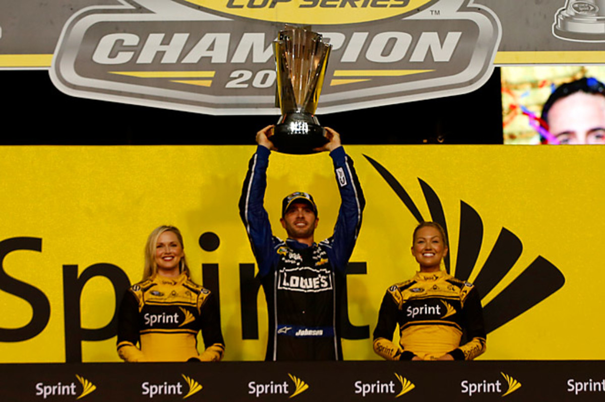 Jimmie Johnson had a 28-point lead in the standings over Matt Kenseth going into Sunday's finale, and claimed the title by finishing in 9th. 