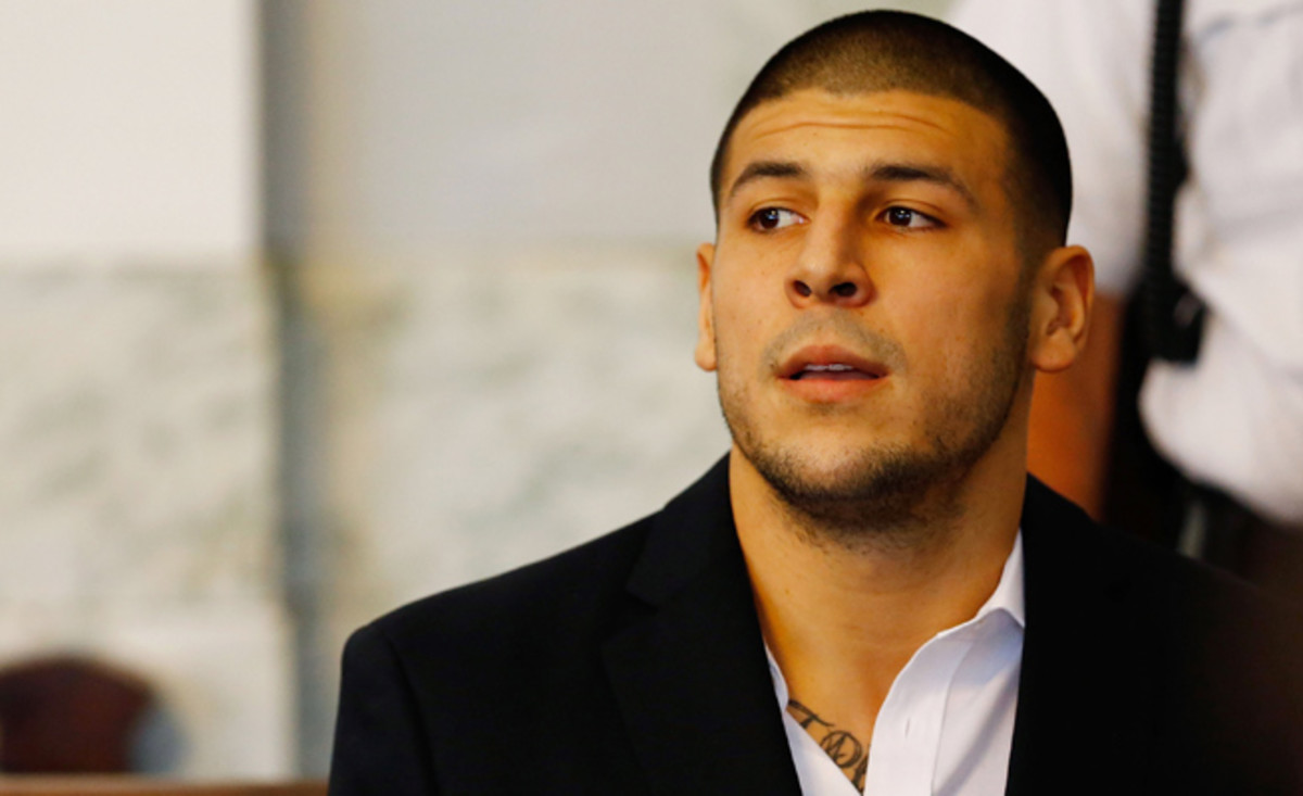A day after a grand jury indicted Aaron Hernandez for murder, his cousin pleaded not guilty on contempt charges.