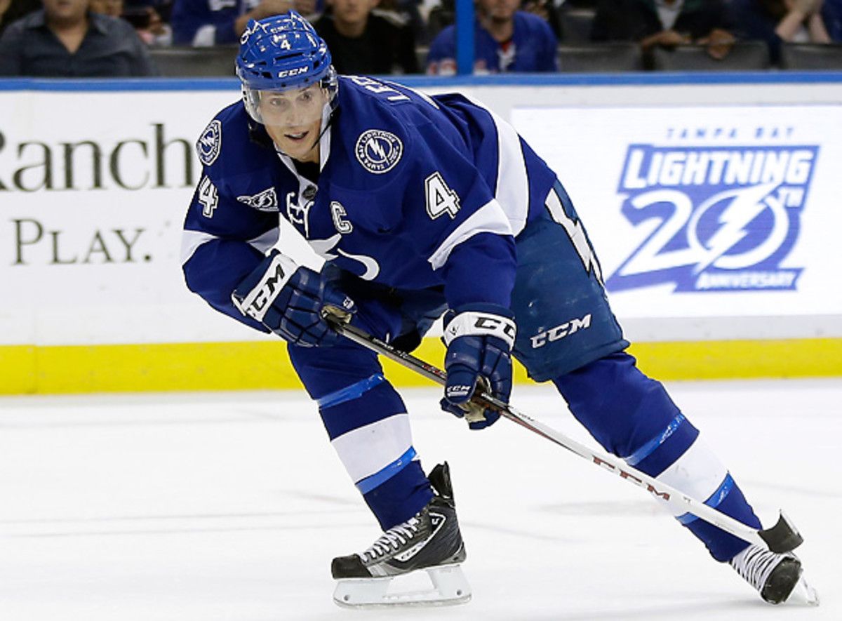 Coveted NHL free agent Vincent Lecavalier will sign with the Philadelphia Flyers