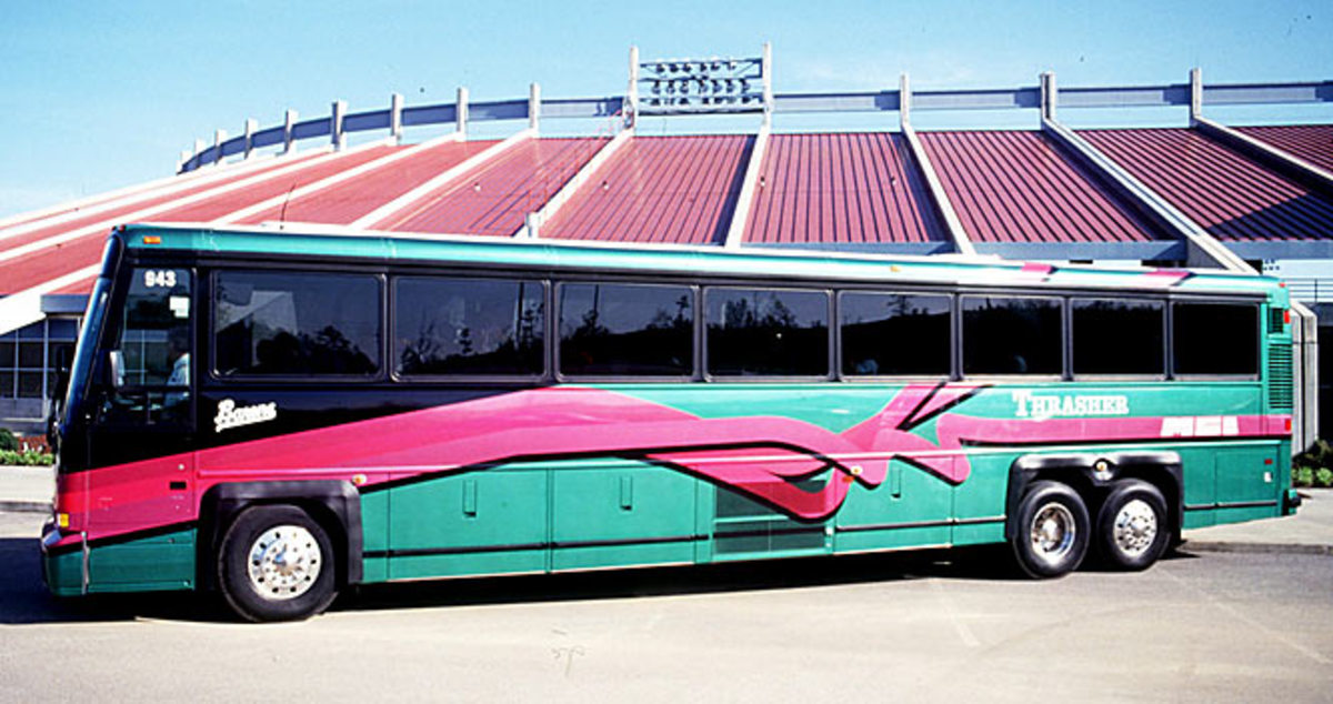 michael-jordan-cruiser-bus.jpg