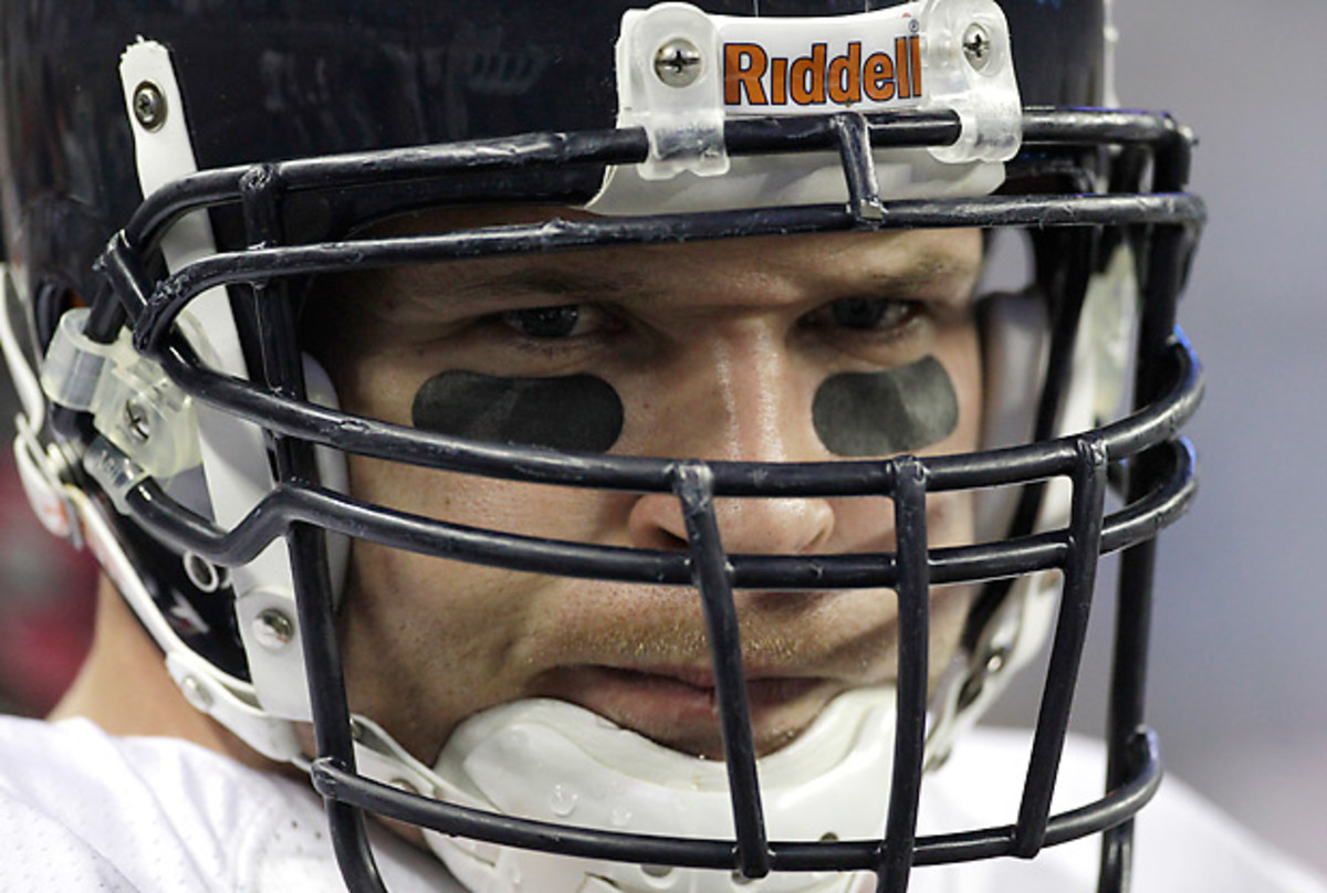 Brian Urlacher had 1,779 tackles, 41.5 sacks and 22 interceptions in 13 seasons. (Paul Sancya/AP)