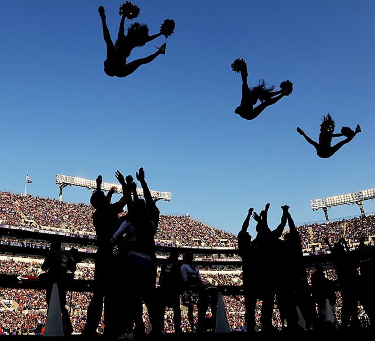 131115102616-cheerleaders-187603830-single-image-cut.jpg