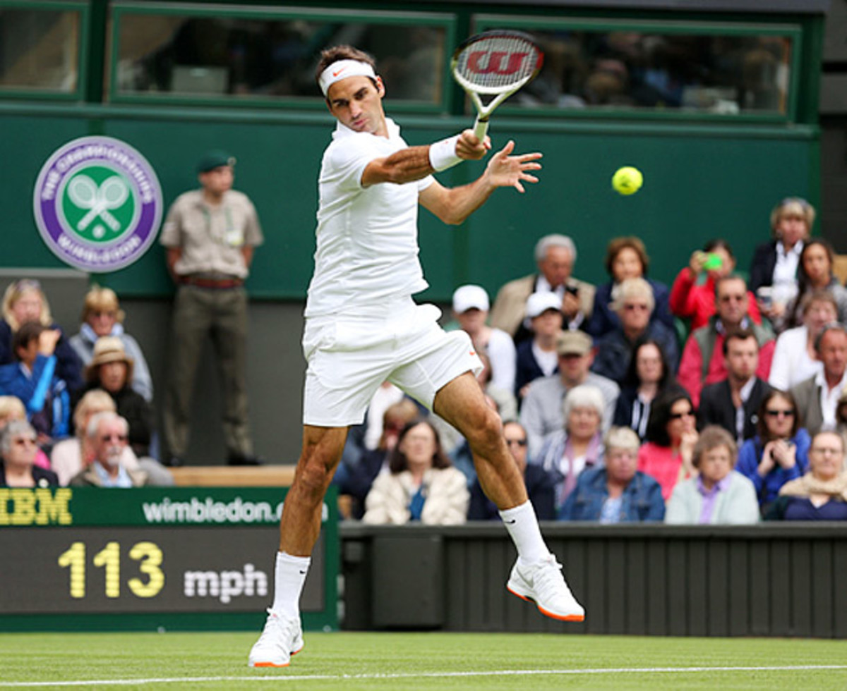 Wimbledon asks Roger Federer to switch shoes