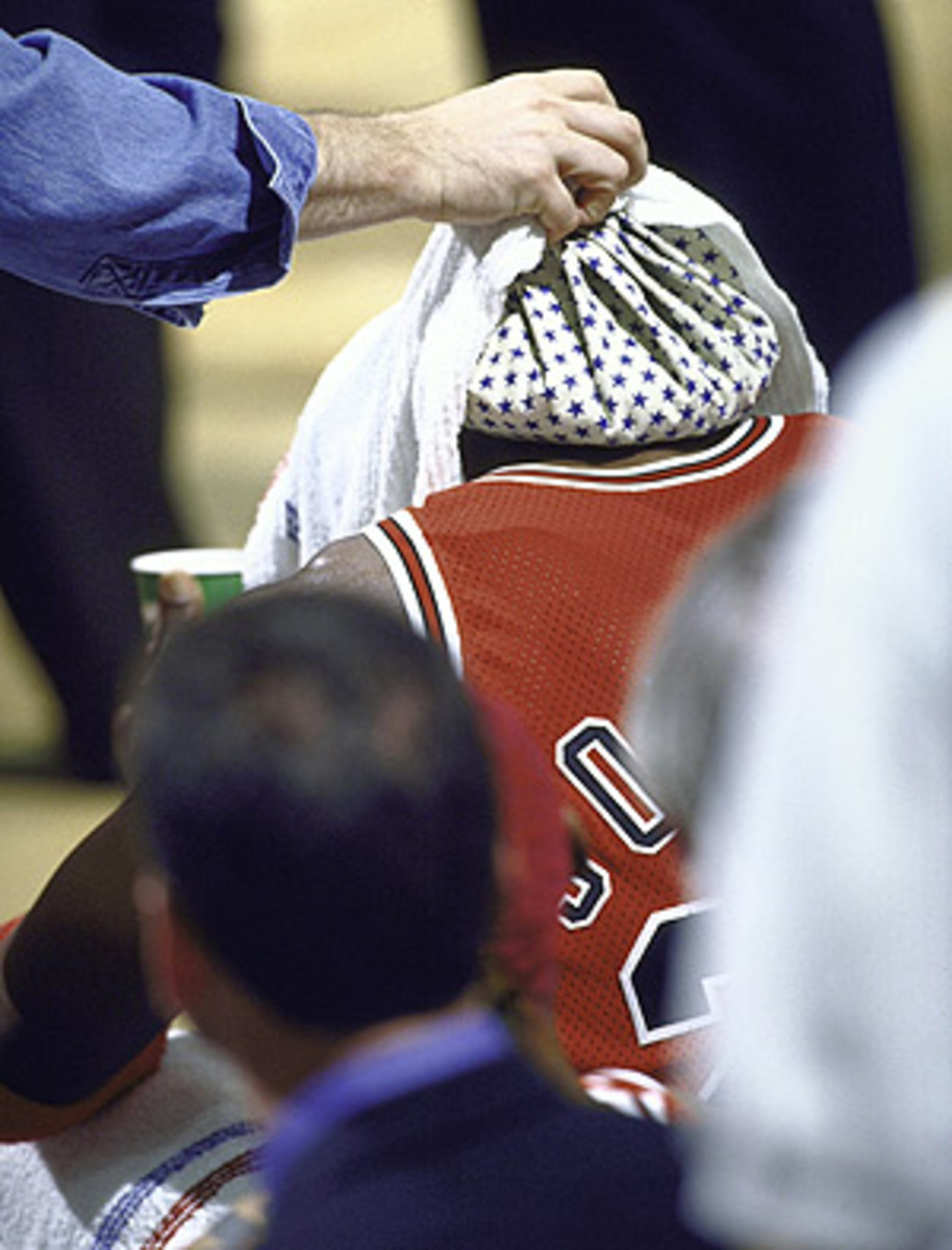 Jordan over the head Clearance