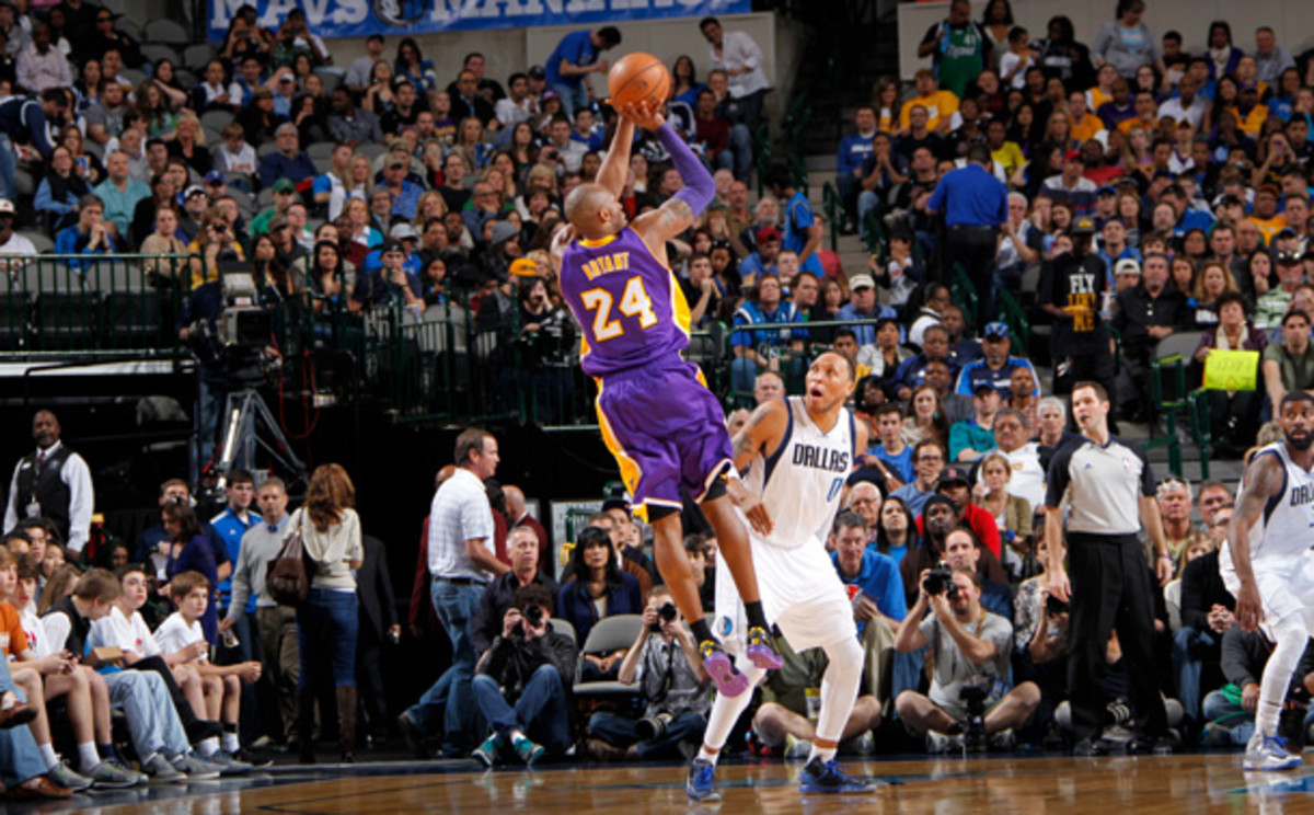 Kobe Bryant and the Lakers defeated the Mavericks on Sunday. Glenn James/Getty Images)