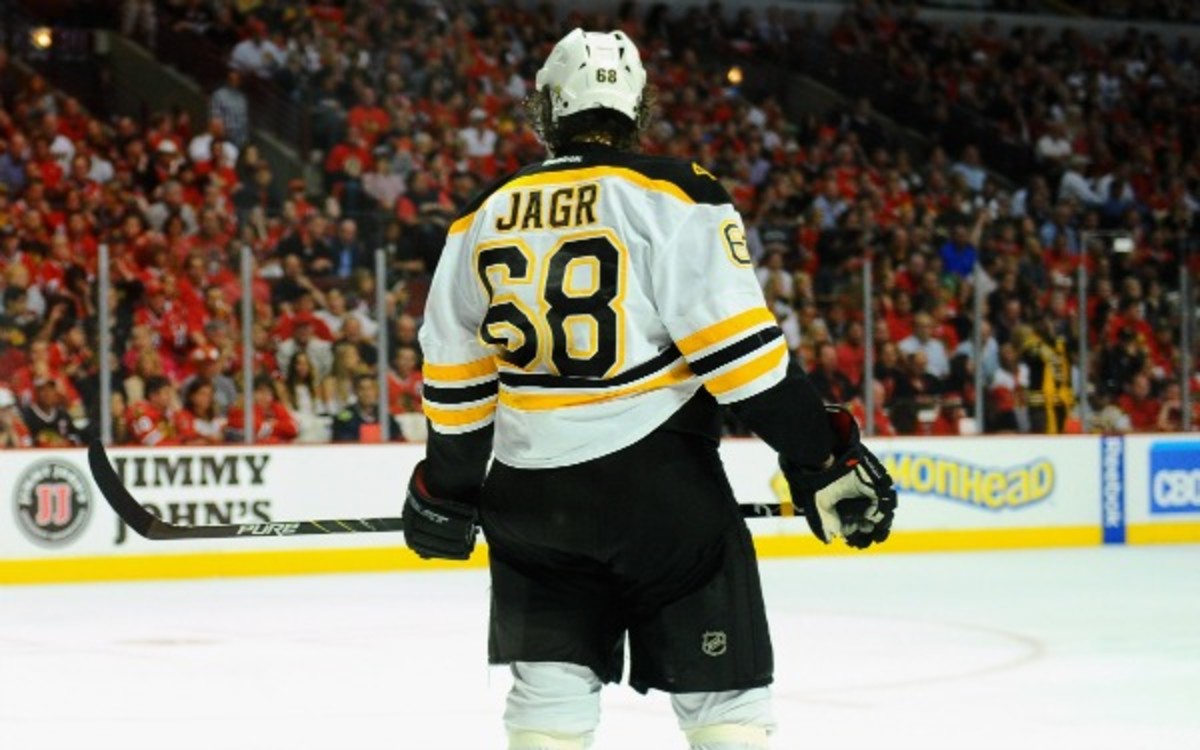 Jaromir Jagr is reportedly drawing interest from three teams. (Brian Babineau/Getty Images)