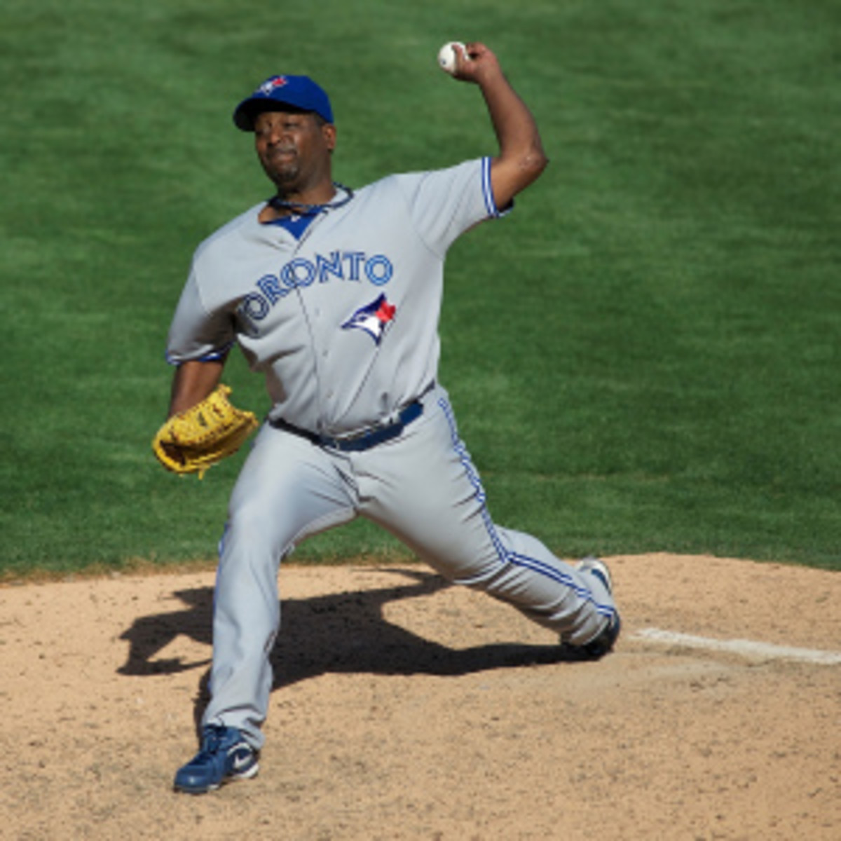 Darren Oliver will return to the Blue Jays. (Cooper Neill/Getty Images)