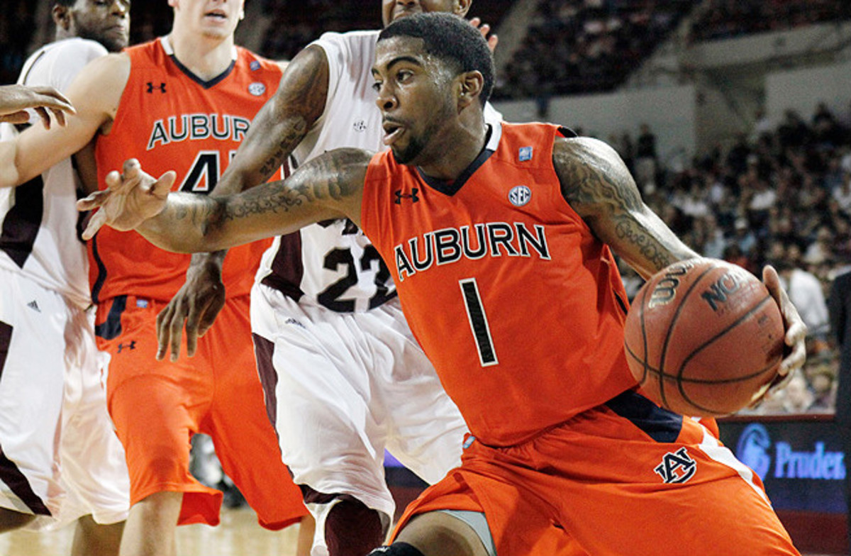 ExAuburn player Varez Ward indicted in pointshaving scheme Sports