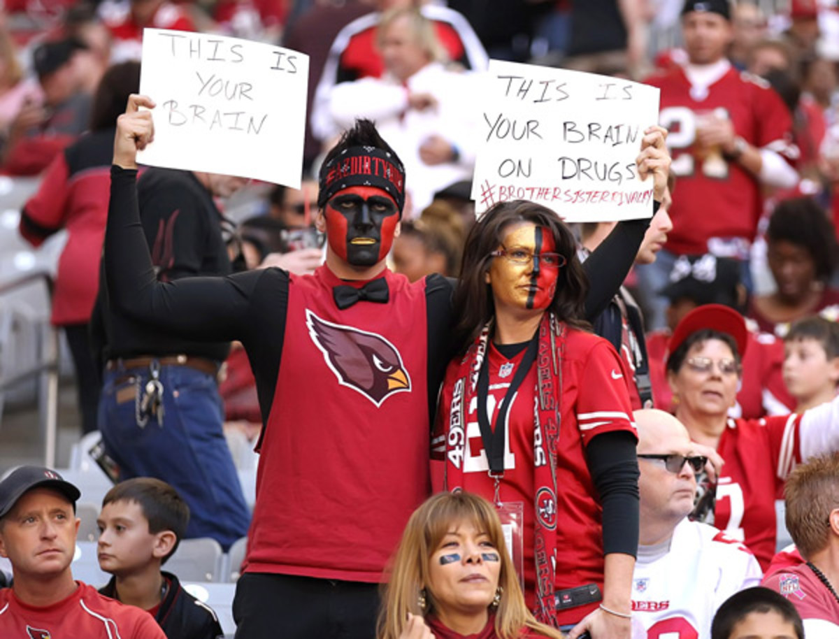 cardinals_49ers_fan_signs-a08x9396.jpg