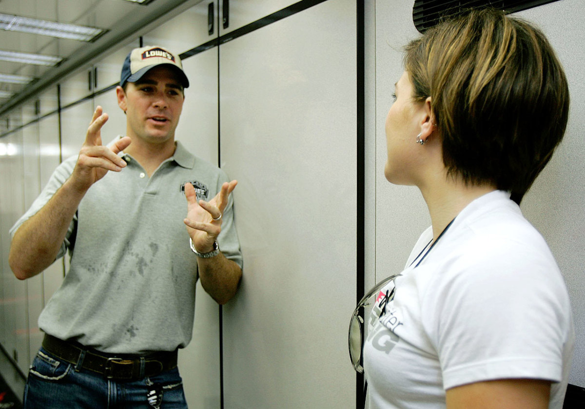 2006-jimmie-johnson-kelly-clarkson.jpg
